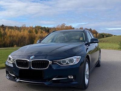 Gebraucht BMW 320 184 PS (135 kW) 2012 Blau Kombi