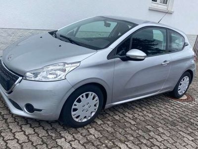 gebraucht Peugeot 208 Active 1.4 VTi Klima