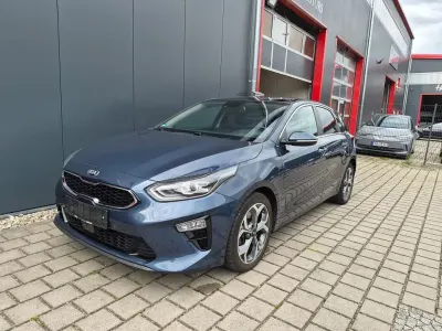 Gebraucht Kia Ceed Platinum Edition 140 PS (102 kW) 2018 Blau Kleinwagen