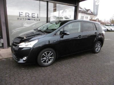 Gebraucht Toyota Verso Life 147 PS (108 kW) 2013 Grau Van / Kleinbus