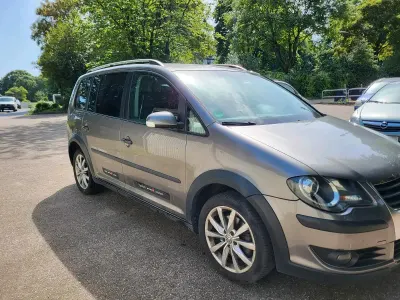 Gebraucht VW Touran Cross 170 PS (125 kW) 2009 Van / Kleinbus