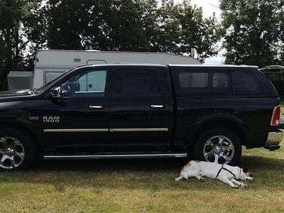 Gebraucht Dodge Ram 401 PS (294 kW) 2015 Schwarz Abholung