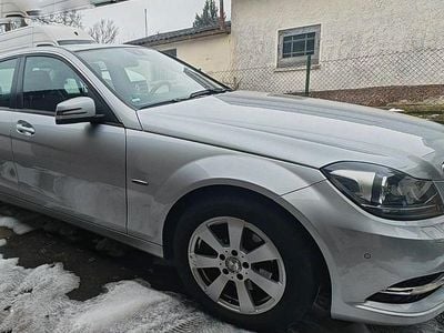 Silber Gebraucht 2011 Mercedes C250 Avantgarde Limousine | 9.900 € (Guter Preis)