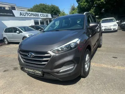 Gebraucht Hyundai Tucson 132 PS (97 kW) 2018 Moon rock SUV