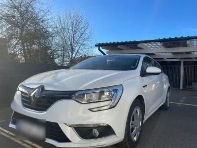 Gebraucht Renault Mégane GrandTour LIMITED 132 PS (97 kW) 2018 Weiß Kombi