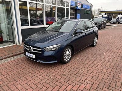 Gebraucht Mercedes B220 Progressive 190 PS (139 kW) 2019 Blau Van / Kleinbus