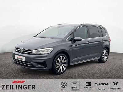Grau Gebraucht 2024 VW Touran Highline Van / Kleinbus | 33.434 € (Fairer Preis)