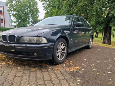 BMW 525