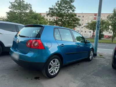 Gebraucht VW Golf V 75 PS (55 kW) 2004 Blau Kleinwagen