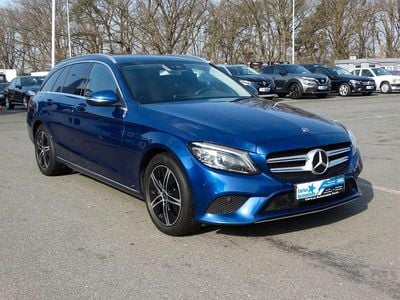 Usata Mercedes C180 AMG 122 CV (89 kW) 2020 Blu Station wagon