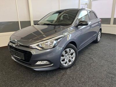 gebraucht Hyundai i20 PASSION SHZ ALU EL.PAKET KLIMA 1.2 62kW/8...