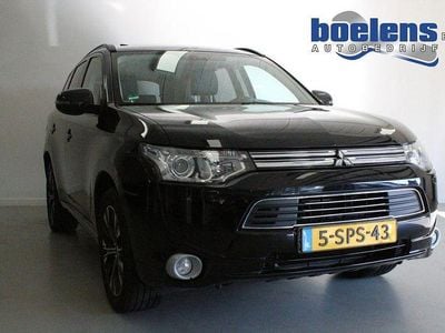 Gebraucht Mitsubishi Outlander P-HEV Instyle 203 PS (149 kW) 2013 Schwarz SUV