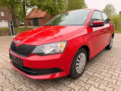 Gebraucht Skoda Fabia Cool Edition 90 PS (66 kW) 2016 Rot Limousine