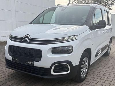 Second-hand Citroën Berlingo Feel 131 CP (96 kW) 2022 Alb Monovolum