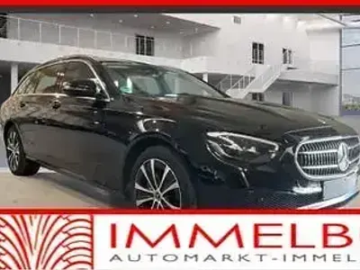 Używany Mercedes E300 320 KM (235 kW) 2021 Czarny Kombi