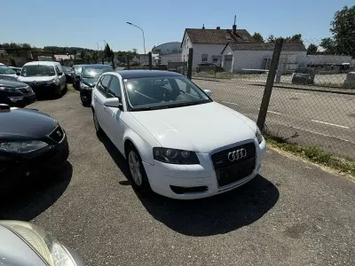 Gebraucht Audi A3 Attraction 140 PS (102 kW) 2008 Ibisweiß Kleinwagen