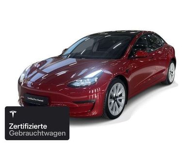 Red multicoat Gebraucht 2021 Tesla Model 3 Long Range AWD Limousine | 28.200 € (Fairer Preis)