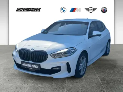 Gebraucht BMW 118 Performance 136 PS (100 kW) 2023 Alpinweiß uni Limousine