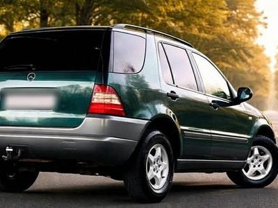 Gebraucht Mercedes ML320 218 PS (160 kW) 1999 Grün SUV
