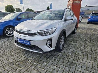 Seidensilber met. (metallic) Gebraucht 2023 Kia Stonic Vision SUV | 16.975 € (Guter Preis)