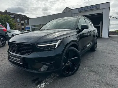 Używany Volvo XC40 Plus 163 KM (119 kW) 2025 Czarny SUV