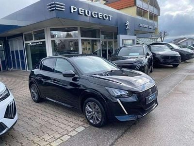 Second-hand Peugeot 208 Allure 100 kW (136 CP) 2023 Negru Hatchback