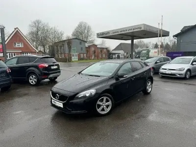 Gebraucht Volvo V40 150 PS (110 kW) 2017 Schwarz Limousine