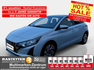 Neu Hyundai i20 90 PS (66 kW) 2026 Grau Kleinwagen