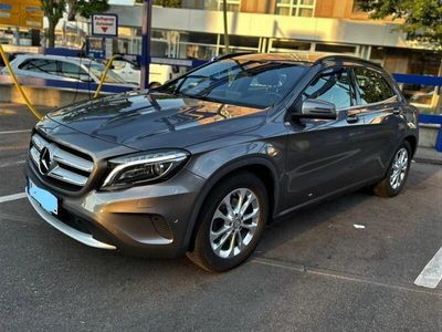 Mercedes GLA200