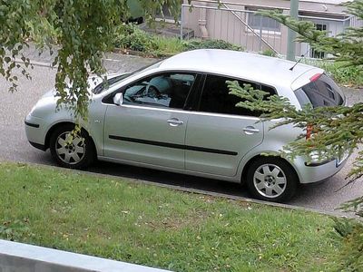 Gebraucht VW Polo 54 PS (39 kW) 2003 Silber Kleinwagen
