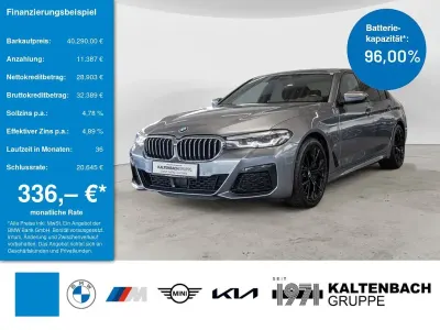Gebraucht BMW 545e M Sport 394 PS (289 kW) 2021 Blau Limousine