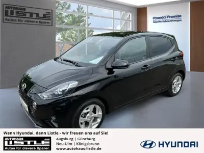 Gebraucht Hyundai i10 GO! 67 PS (49 kW) 2023 Schwarz Kleinwagen