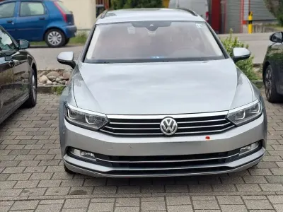 Używany VW Passat Comfortline 150 KM (110 kW) 2015 Purpurowy Kombi