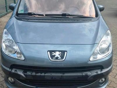 Usata Peugeot 1007 73 CV (53 kW) 2007 Grigio Monovolume