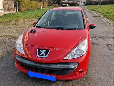 Gebraucht Peugeot 206+ 68 PS (50 kW) 2009 Rot Kleinwagen