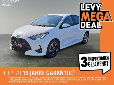 Gebraucht Toyota Yaris Hybrid Style 116 PS (85 kW) 2024 Weiß Kleinwagen