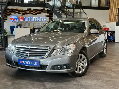 Używany Mercedes E220 170 KM (125 kW) 2009 Srebrny Sedan/Limuzyna