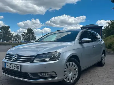 Gebraucht VW Passat 140 PS (102 kW) 2013 Silber Kombi