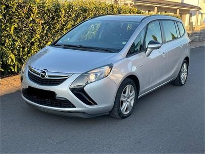 Silber Gebraucht 2013 Opel Zafira Active Van / Kleinbus | 6.700 € (Fairer Preis)