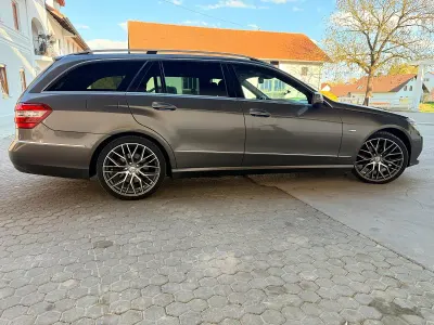Gebraucht Mercedes E350 265 PS (194 kW) 2010 Braun Kombi