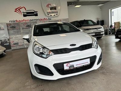 Gebraucht Kia Rio Attract 86 PS (63 kW) 2012 Weiß Kleinwagen