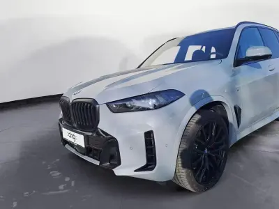 Usata BMW X5 298 CV (219 kW) 2025 Grigio SUV