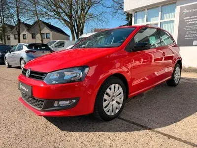 Second-hand VW Polo Style 90 CP (66 kW) 2011 Roșu Hatchback