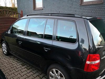 Gebraucht VW Touran 140 PS (102 kW) 2004 Schwarz Van / Kleinbus