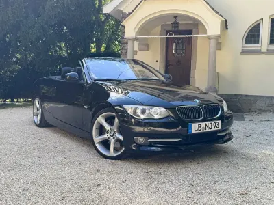 Gebraucht BMW 335 Cabriolet Exclusive 306 PS (225 kW) 2012 Schwarz Cabrio