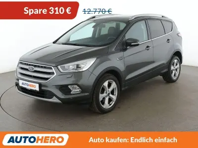 Gebraucht Ford Kuga Titanium 150 PS (110 kW) 2018 Grau SUV