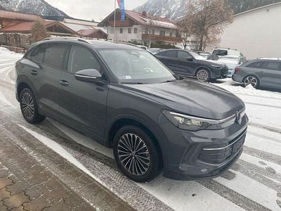 Gebraucht VW Tiguan R 150 PS (110 kW) 2025 Grau SUV