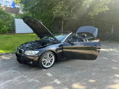 Gebraucht BMW 320 Cabriolet M Sport 184 PS (135 kW) 2012 Schwarz Cabrio