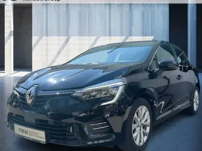 Usado Renault Clio V Intens 91 HP (66 kW) 2022 Preto Sedan