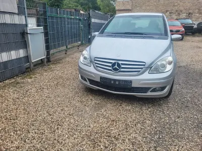 Gebraucht Mercedes B170 116 PS (85 kW) 2006 Silber Van / Kleinbus